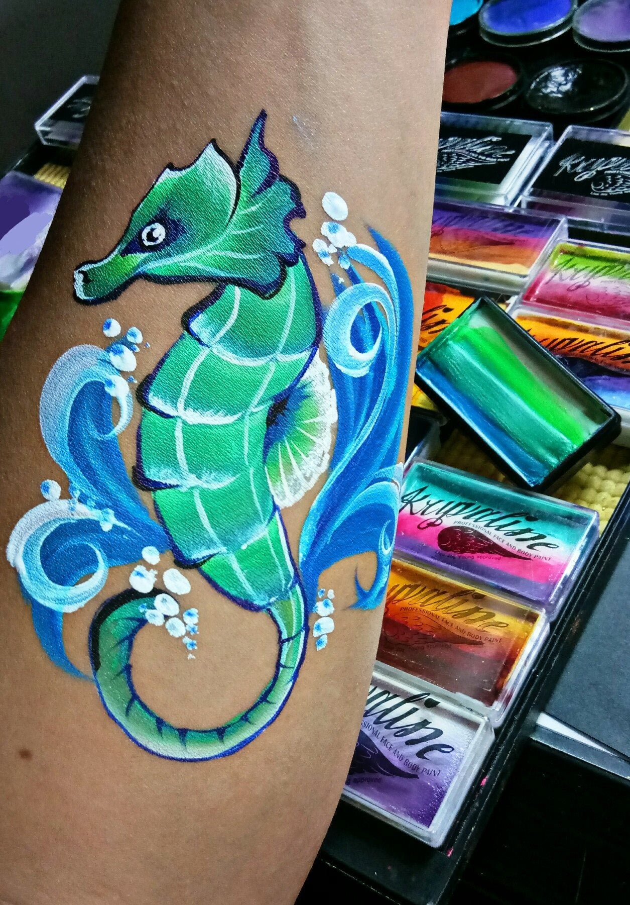 Kryvaline One Stroke 30g Split Cakes Palm Tree - Kryvaline Body Art Makeup | Glitter Tattoos, Face & Body Paint, Design - Kryvaline Body Art Makeup